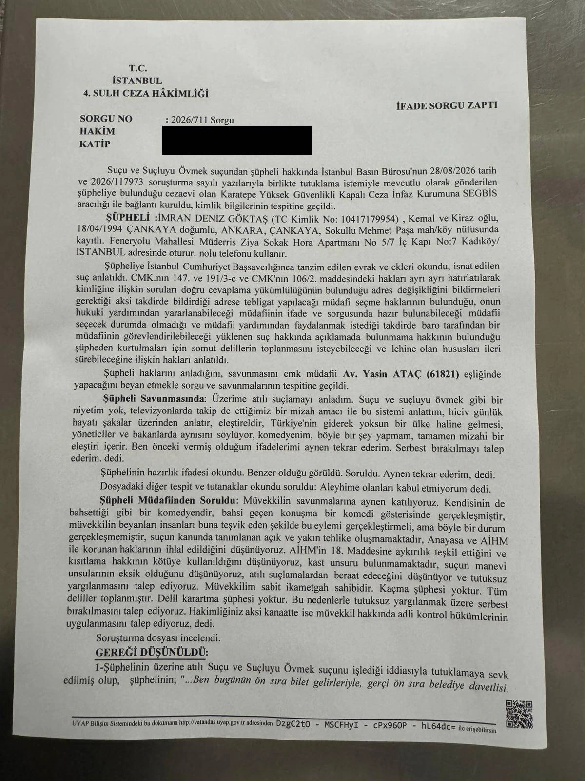 Суд в Стамбуле повторно арестовал комика Дениза Гёкташа после решения об освобождении