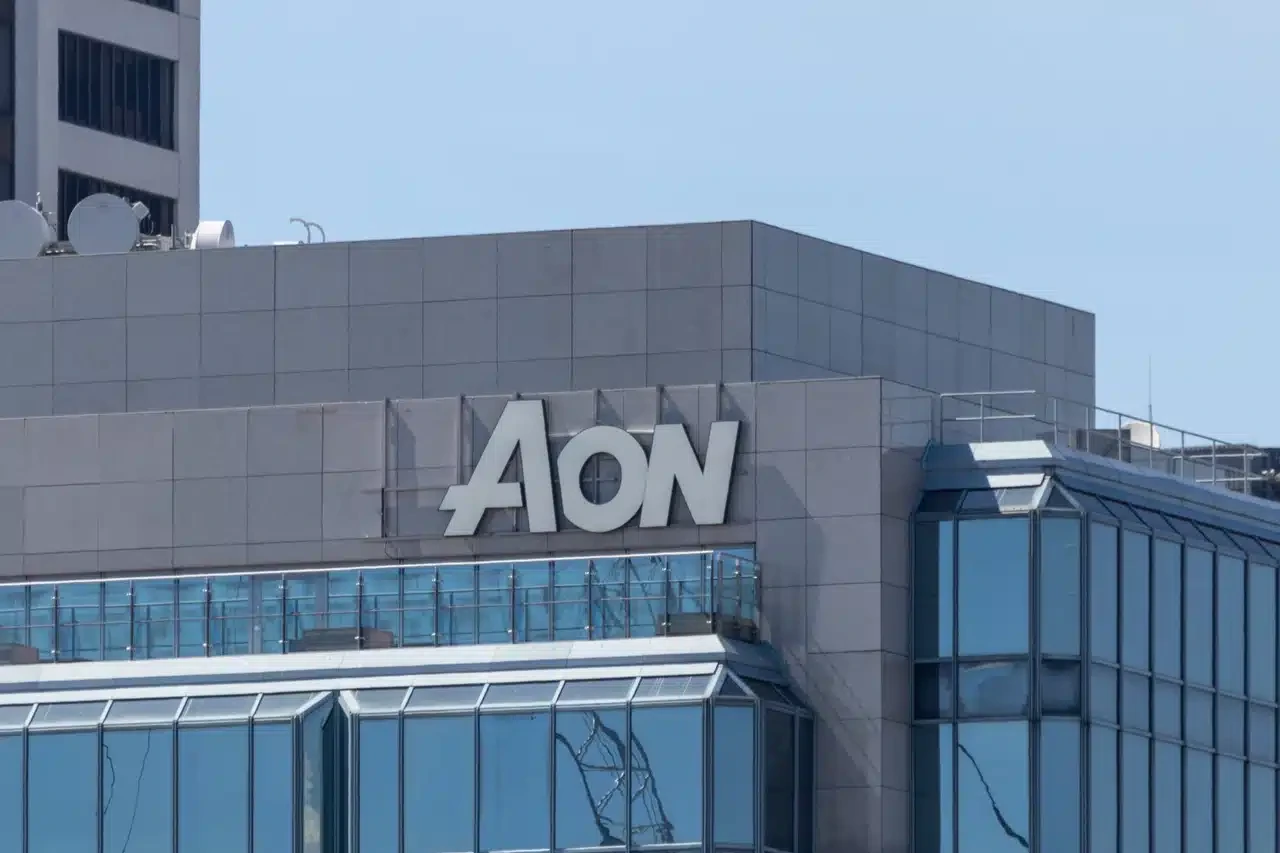 Aon близка к покупке USI Insurance у KKR за $17 млрд, сообщает WSJ