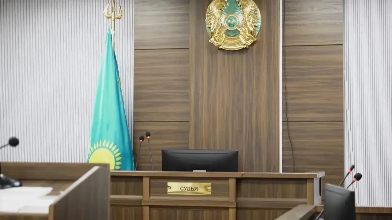 Суд Конаева приговорил руководителей пирамиды Amanat Drive к 8 и 1 году