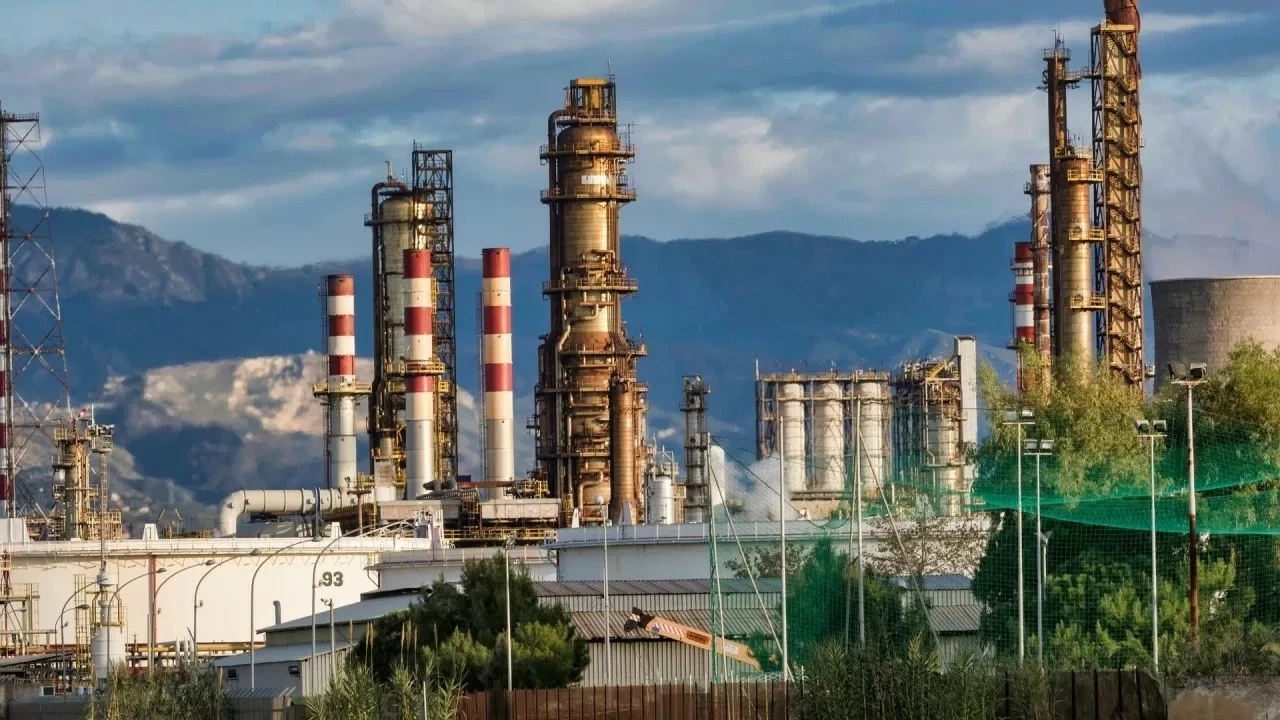 QatarEnergy продлила форс-мажор по СПГ до ноября, сорвав 29 поставок Edison