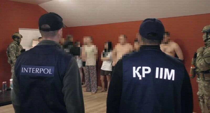 Полиция Казахстана ликвидировала международную сеть наркоторговли