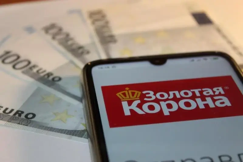 Международные переводы в Казахстане сократились на 12,5% в июле после санкций ЕС против «Золотой короны»