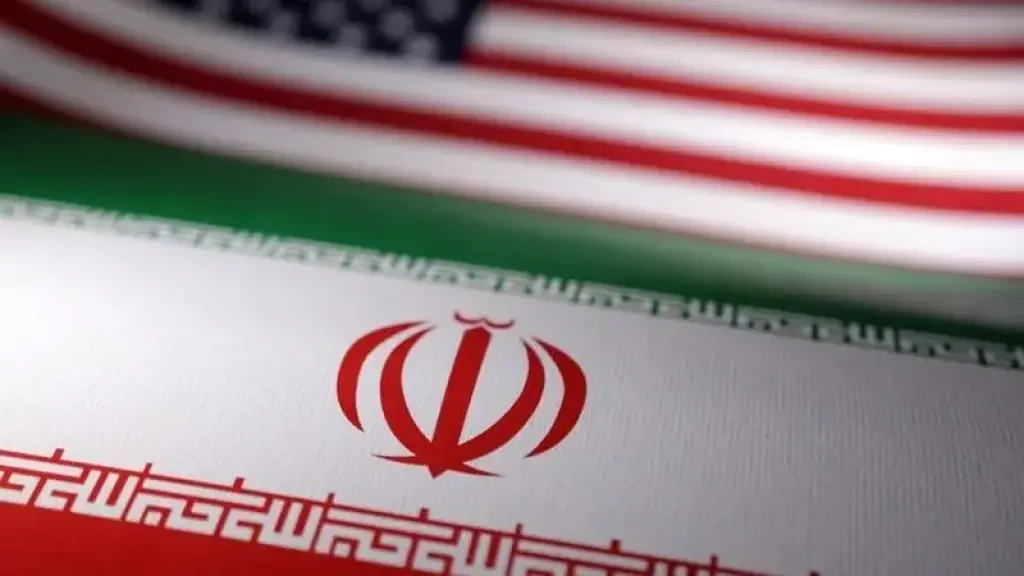 США нанесли удары по стратегическим объектам Ирана после атак в Ормузском проливе