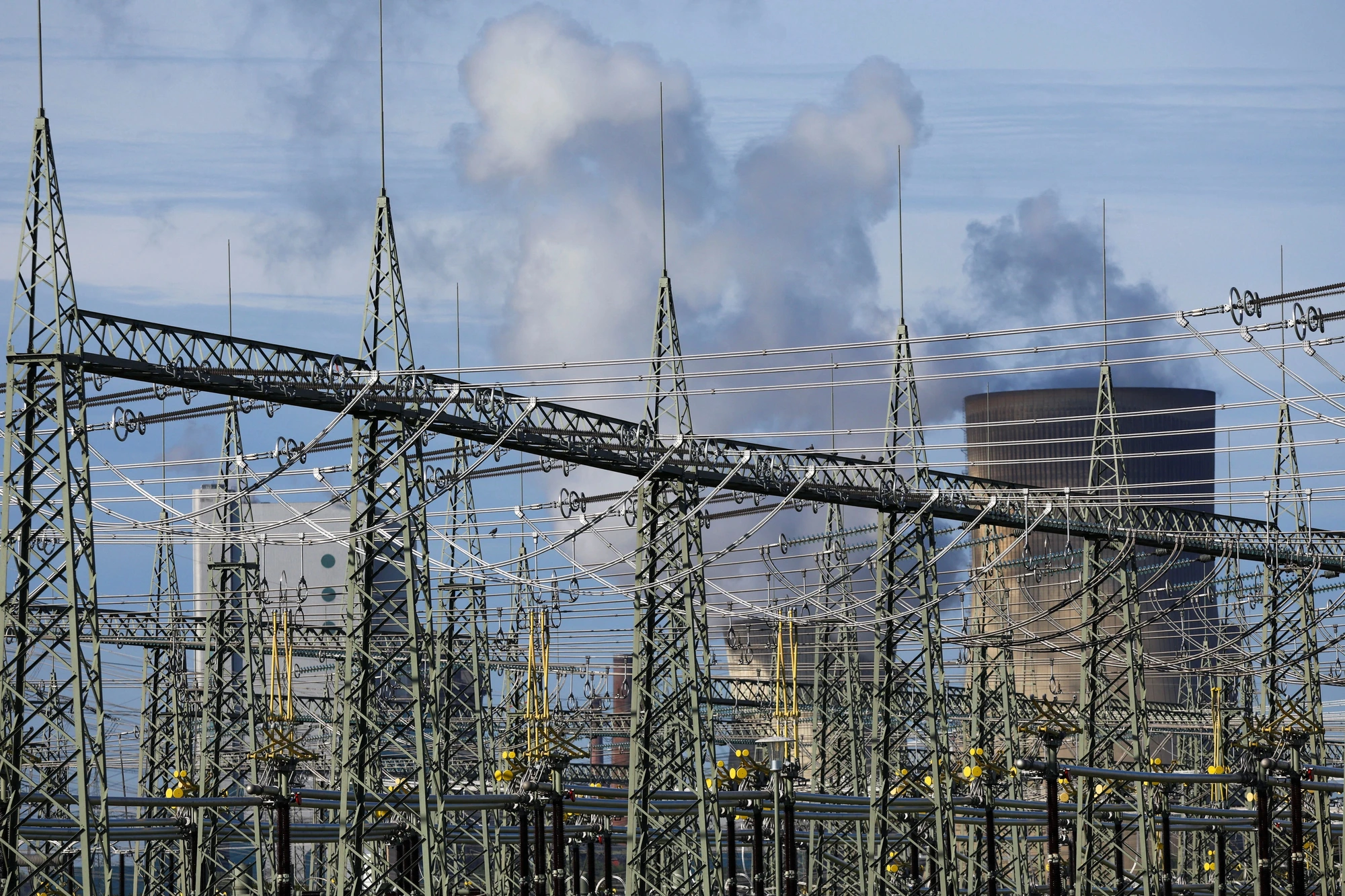 RWE обнаружила пусковые установки ракет возле ЛЭП электростанции Нойрат