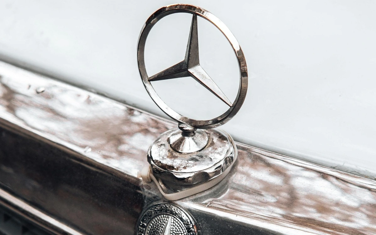 Mercedes-Benz предупреждает о возможном закрытии заводов в Германии без сокращения расходов