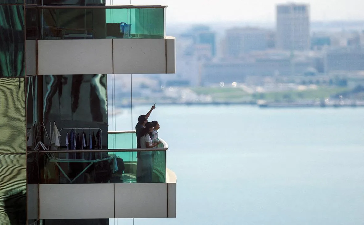 Iran strikes US military sites in Kuwait, Bahrain, UAE amid regional tensions