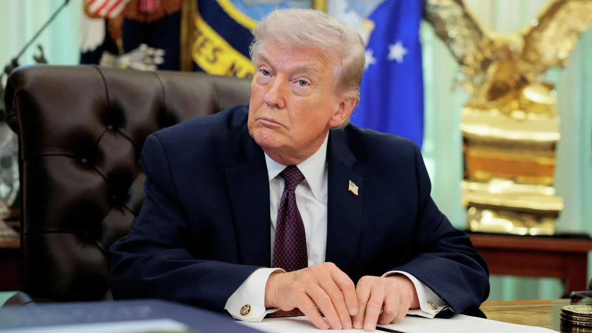 Trump threatens Iran with strikes as Hormuz Strait remains blocked